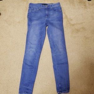Blue high wasted jeans